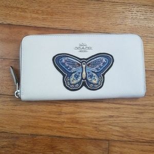 💙Brand New Coach Wallet💙 Final Price